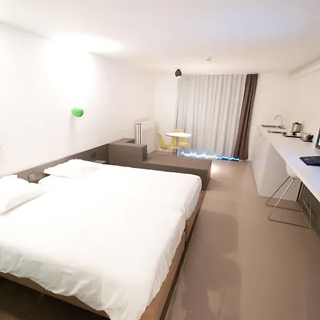 Hotel Corbie 3*